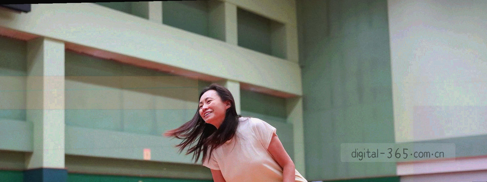 六个等宽矩形模块横向排开，每块内含不同的线性图标与网格纹理的分类示意图